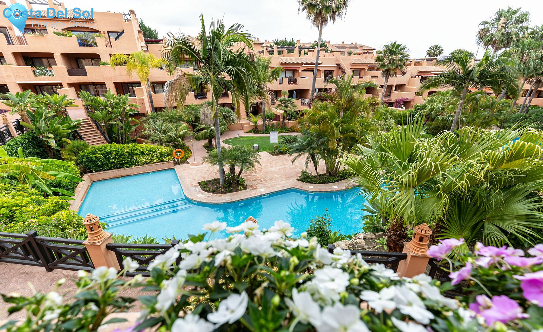 Middle Floor Apartment in Benahavís-1547387