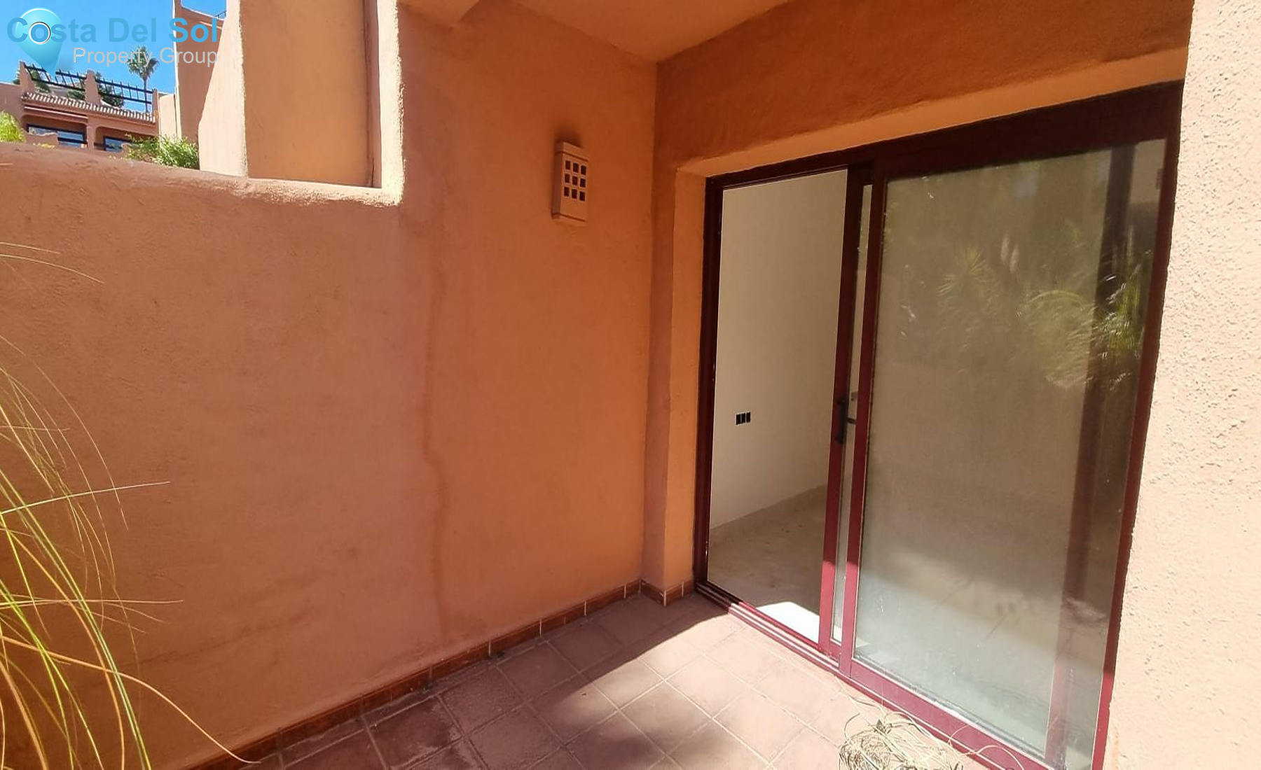 Middle Floor Apartment in Benahavís-1547398