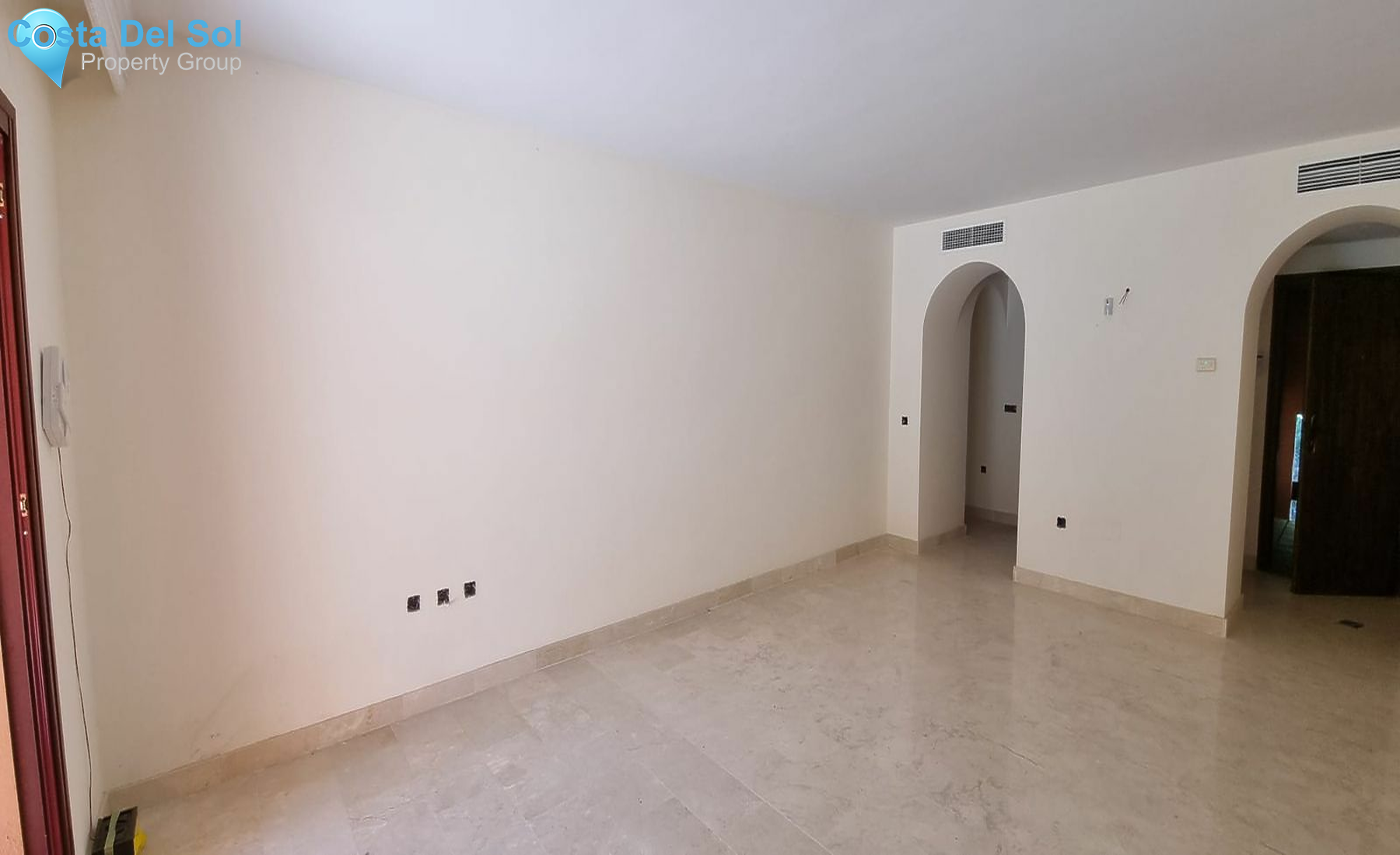 Middle Floor Apartment in Benahavís-1547399