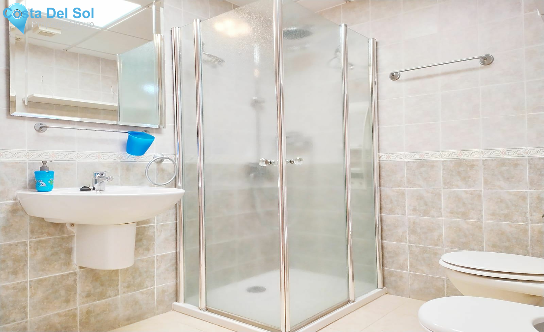 Middle Floor Apartment in Benajarafe-1140900