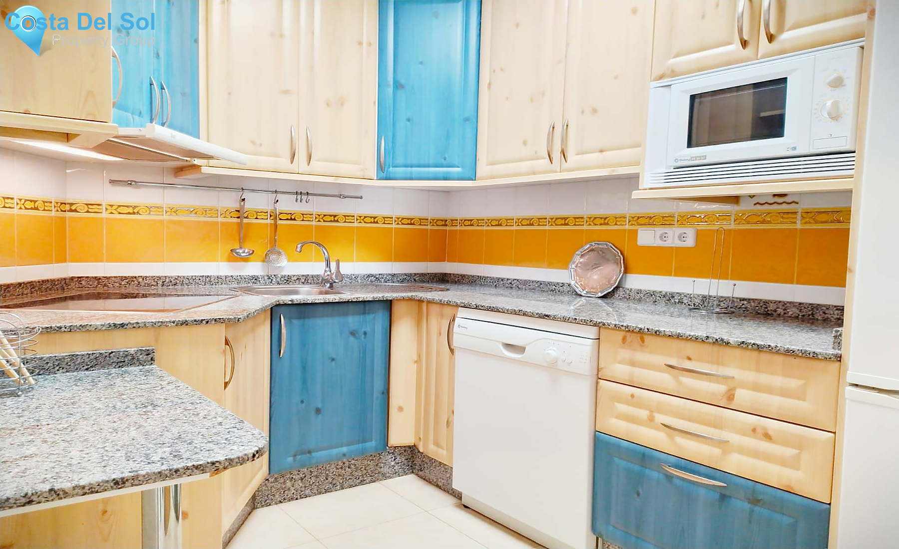 Middle Floor Apartment in Benajarafe-1140905