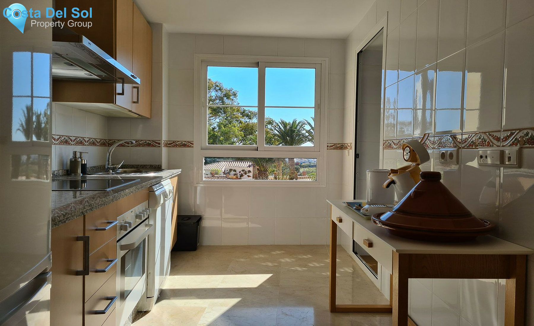 Middle Floor Apartment in Benalmadena Costa-1255135