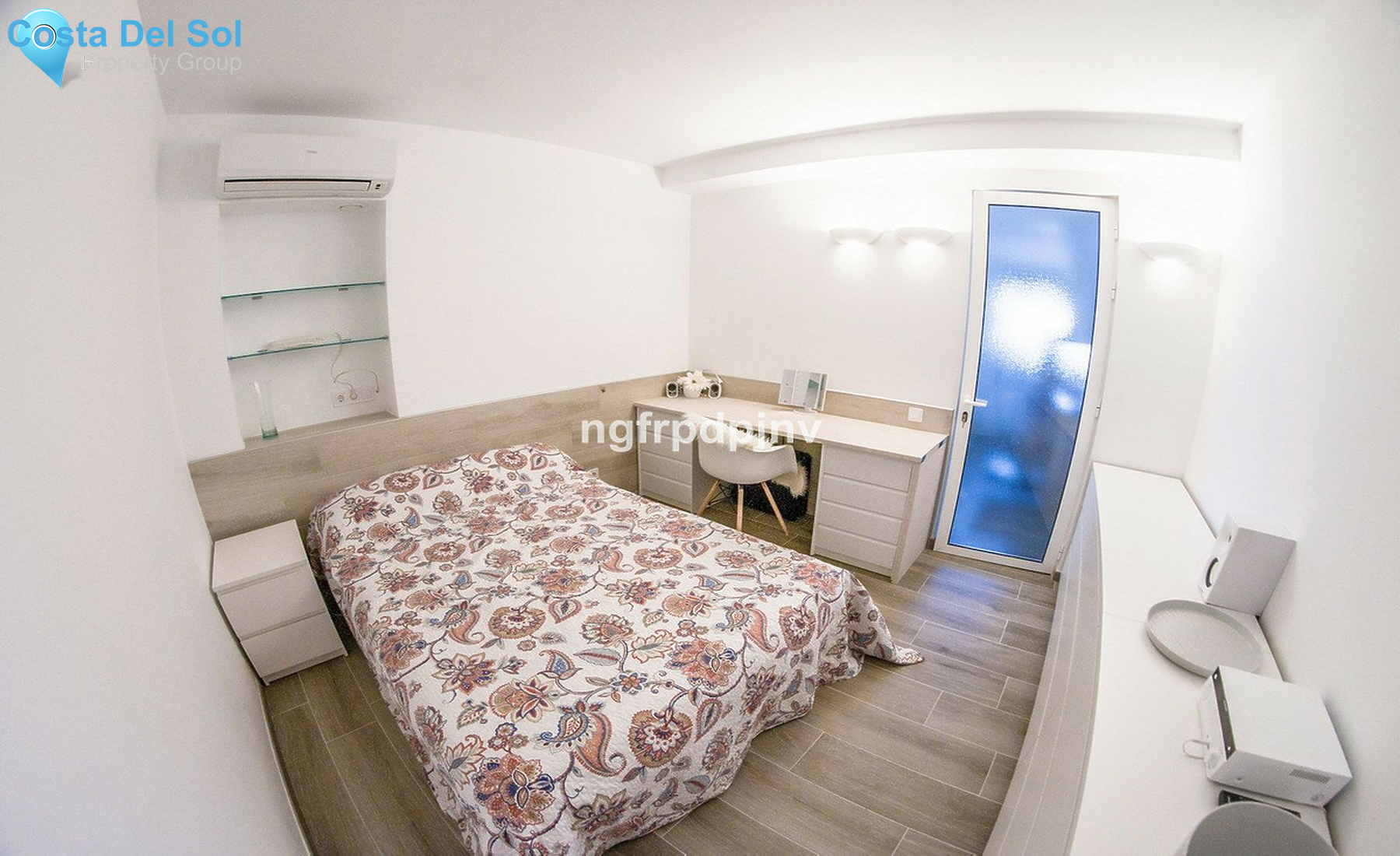 Middle Floor Apartment in Benalmadena Costa-1270308