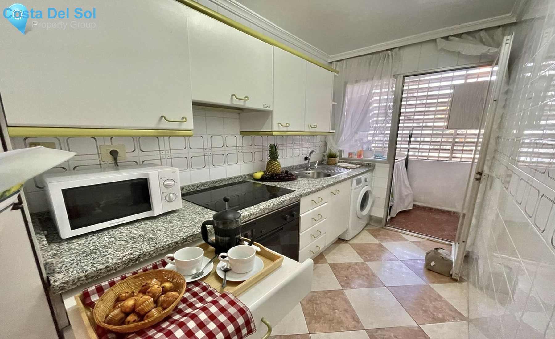 Middle Floor Apartment in Benalmadena Costa-1277833