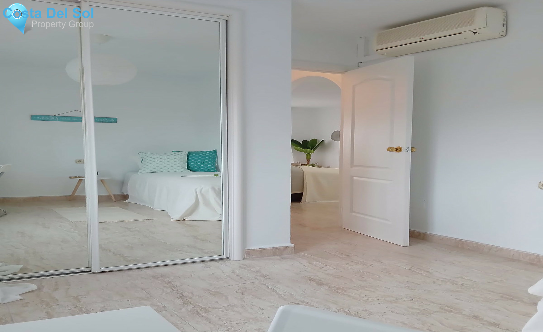 Middle Floor Apartment in Benalmadena Costa-1325276