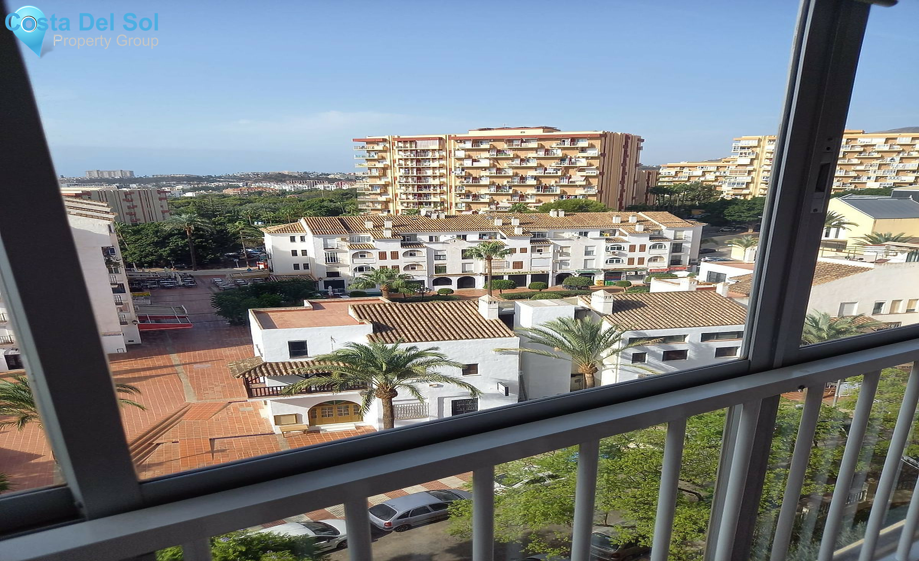 Middle Floor Apartment in Benalmadena Costa-1406434
