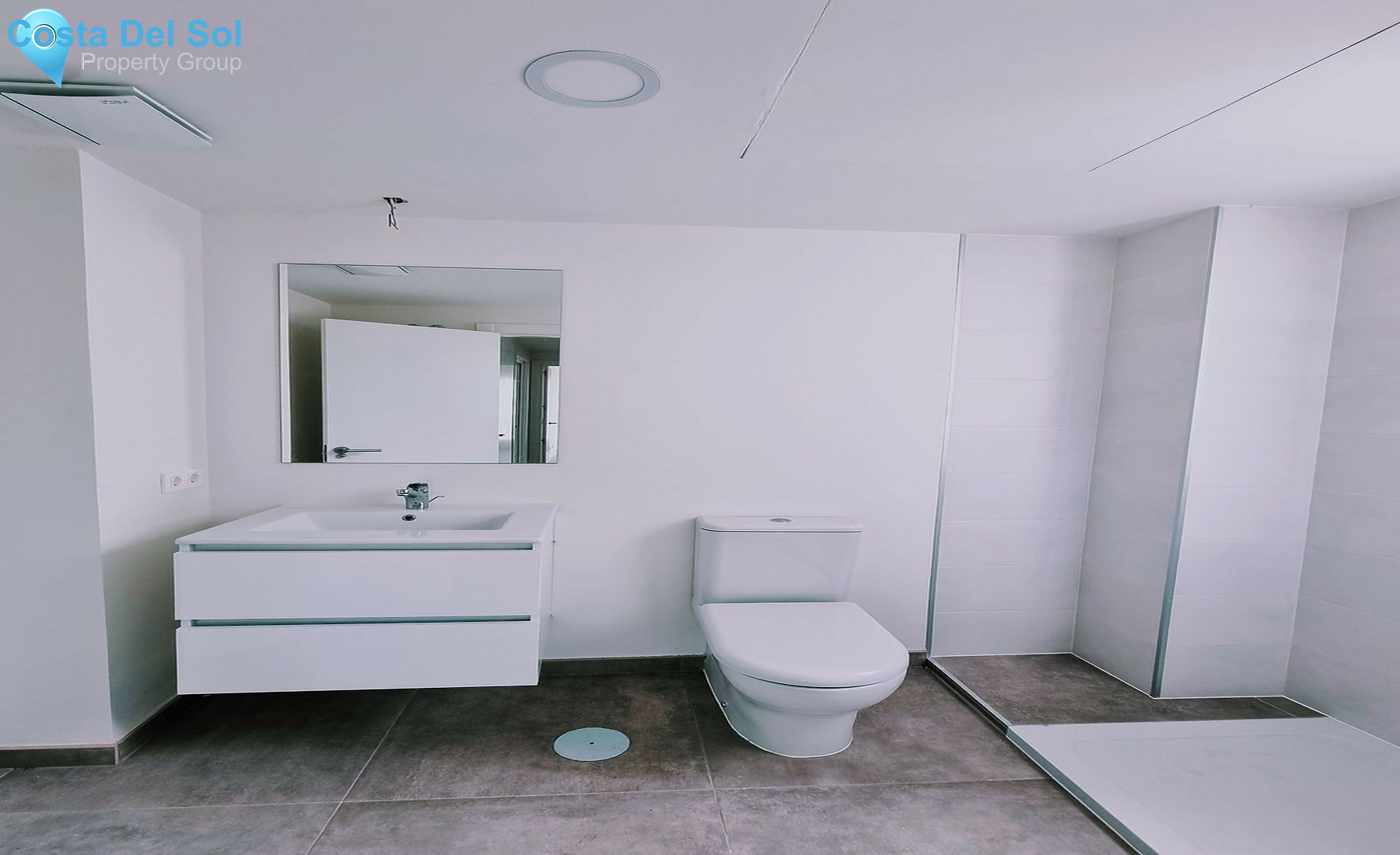 Middle Floor Apartment in Benalmadena Costa-1407877
