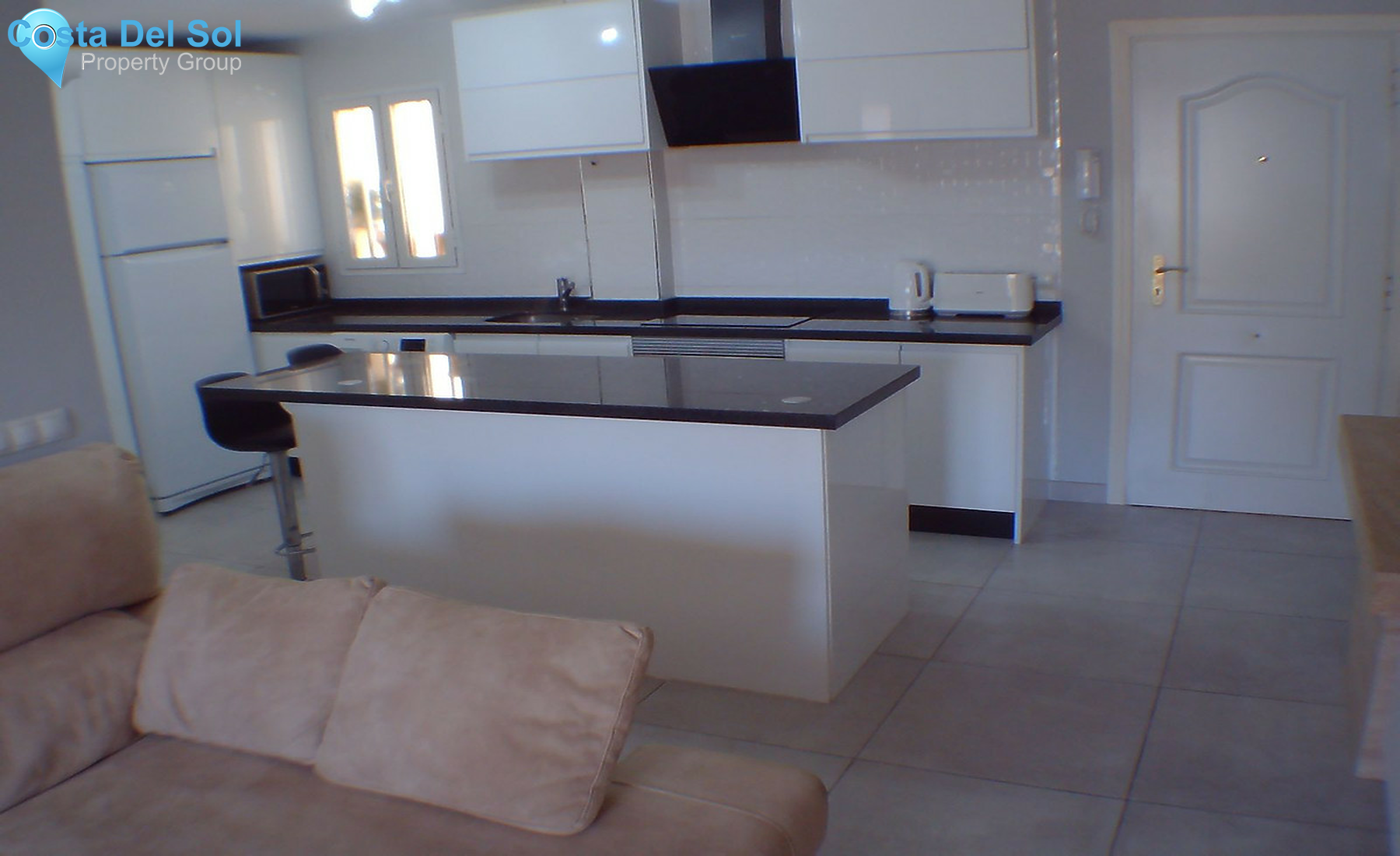 Middle Floor Apartment in Benalmadena Costa-1414462