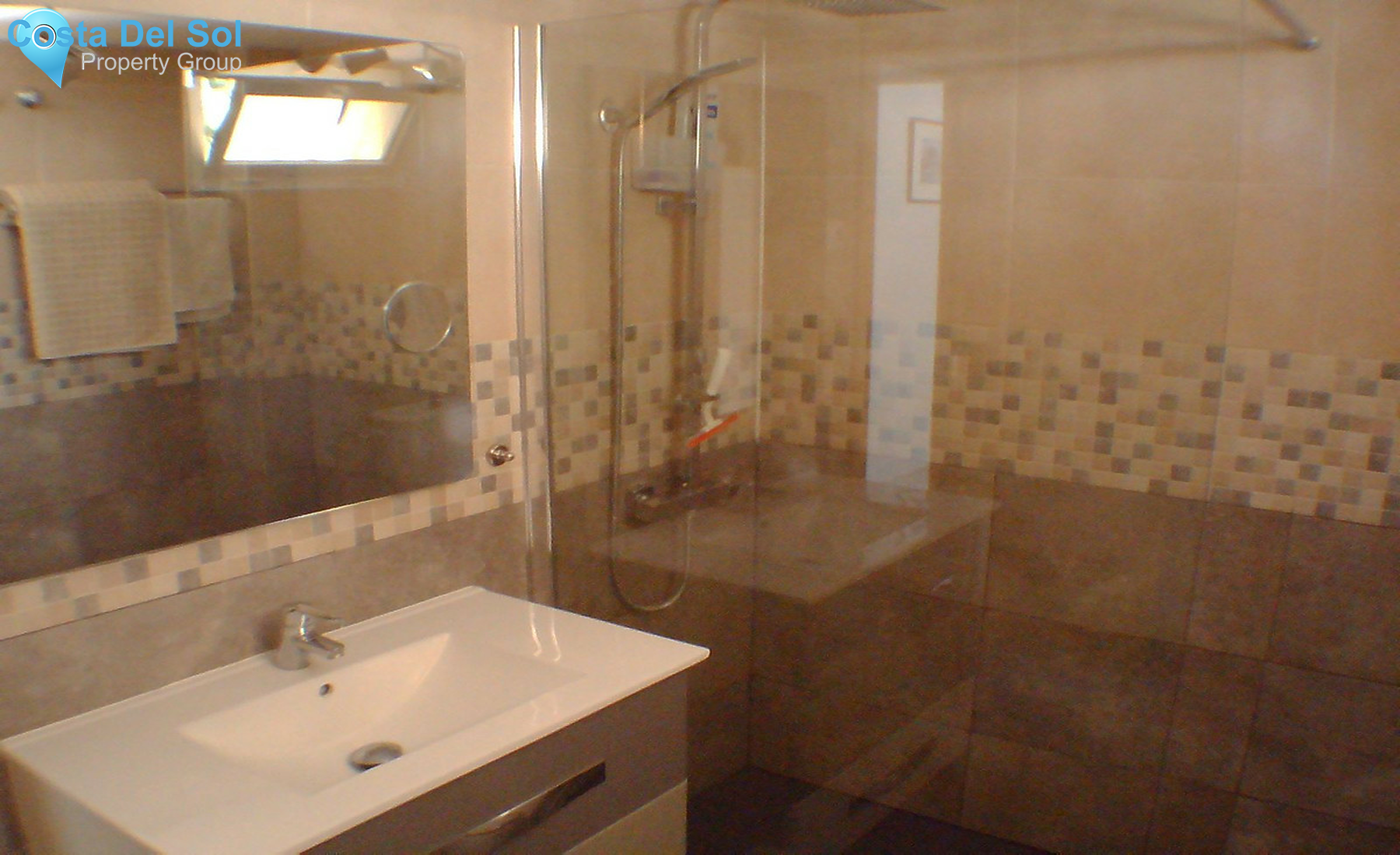 Middle Floor Apartment in Benalmadena Costa-1414464