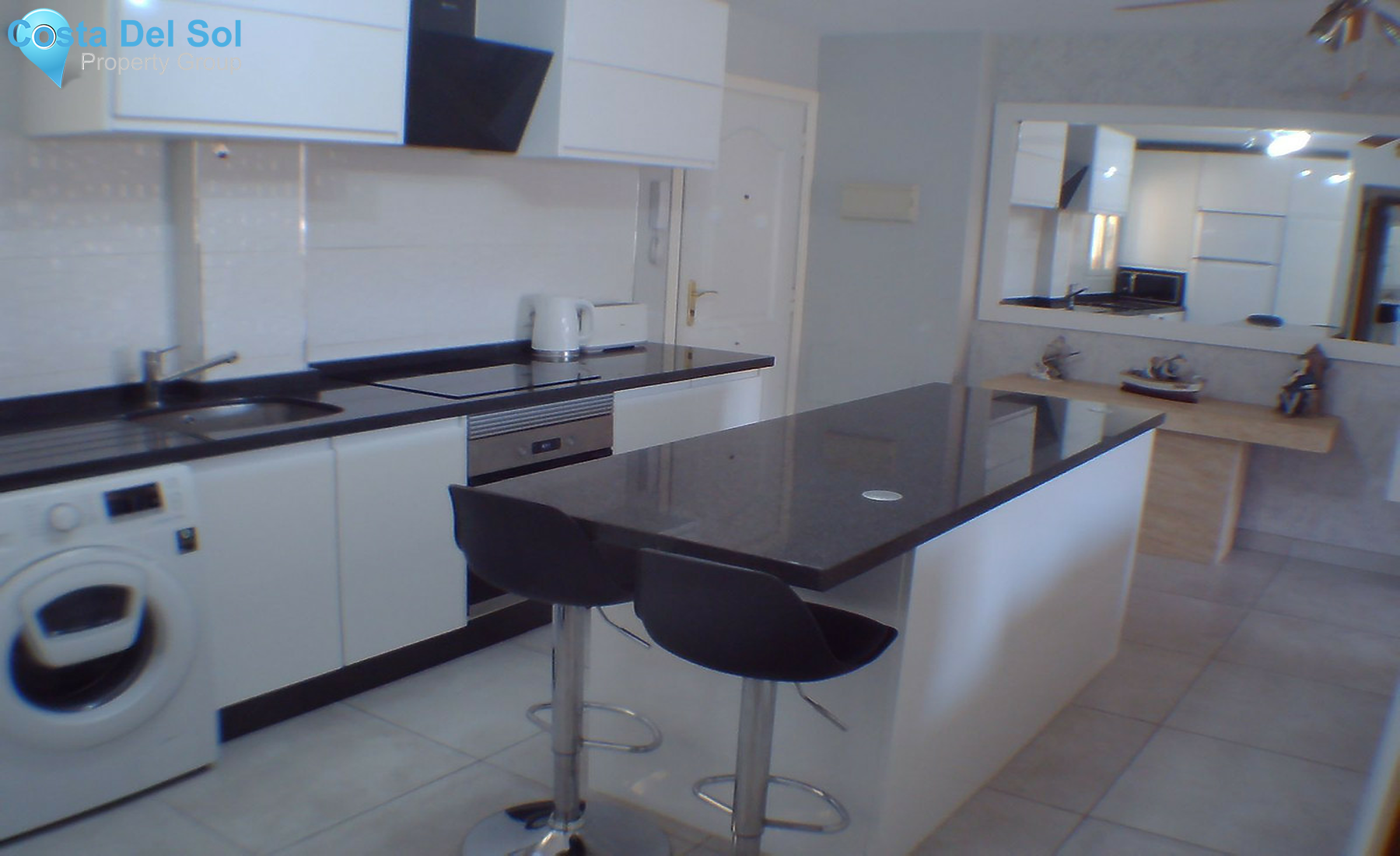 Middle Floor Apartment in Benalmadena Costa-1414456