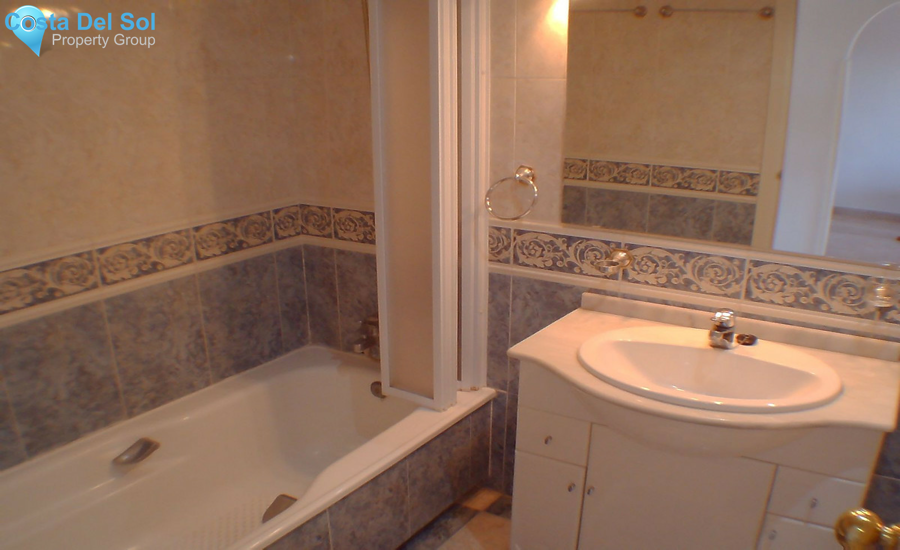 Middle Floor Apartment in Benalmadena Costa-1437483