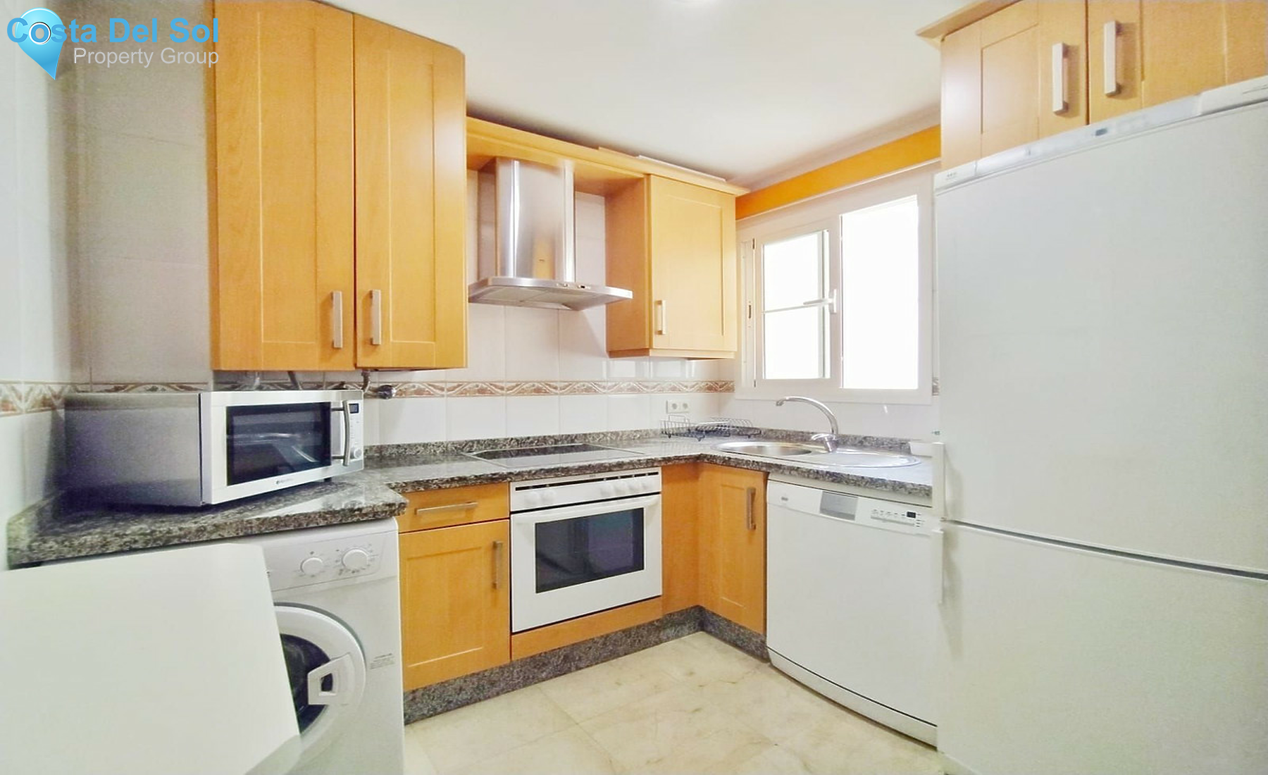 Middle Floor Apartment in Benalmadena Costa-1439812