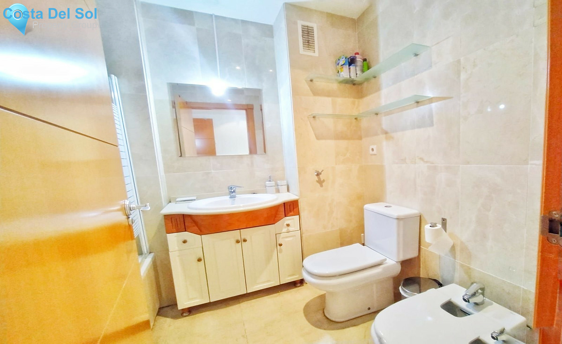 Middle Floor Apartment in Benalmadena Costa-1439819