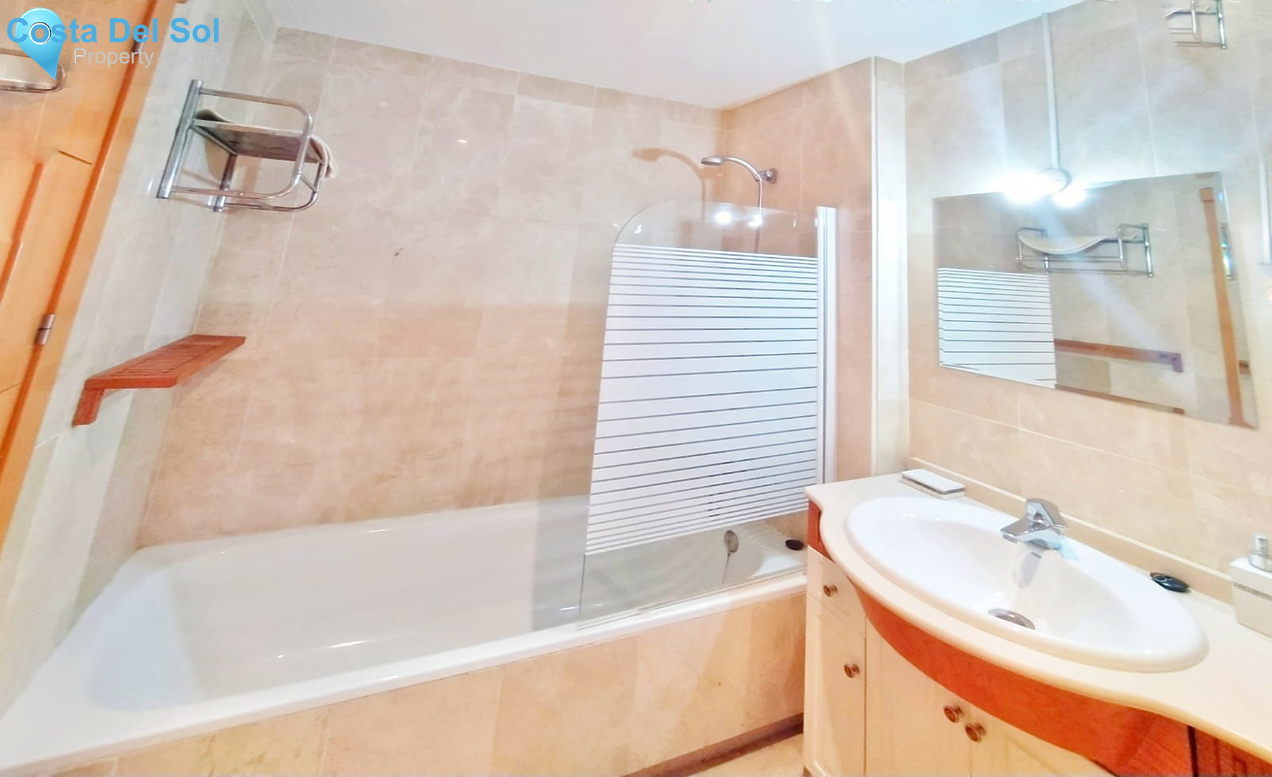 Middle Floor Apartment in Benalmadena Costa-1439820