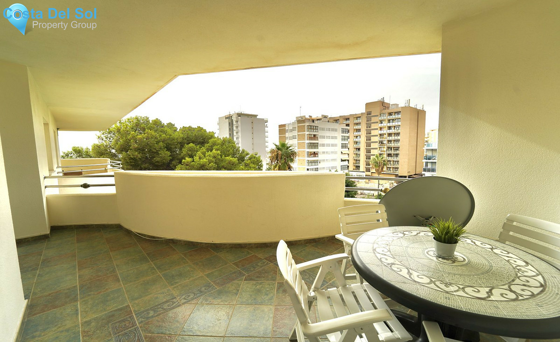 Middle Floor Apartment in Benalmadena Costa-1506786