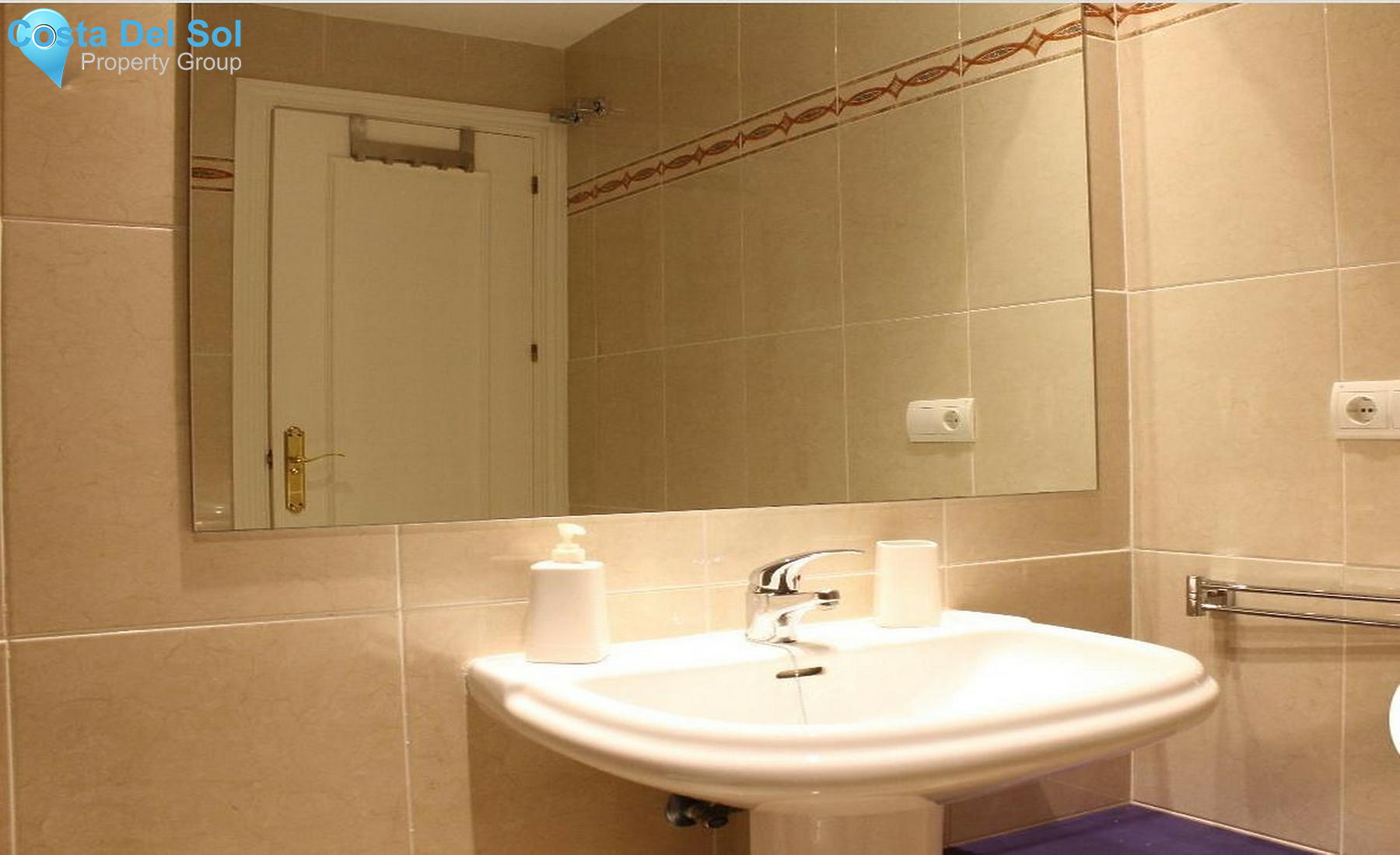 Middle Floor Apartment in Benalmadena Costa-1524668