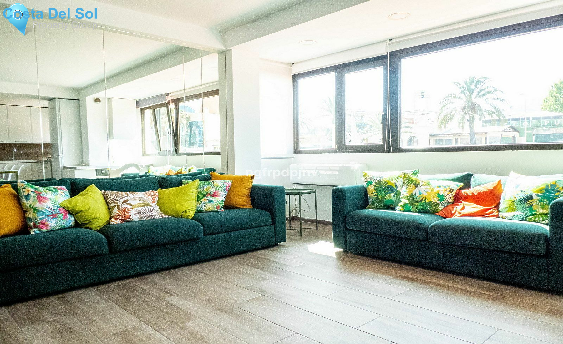 Middle Floor Apartment in Benalmadena Costa-1142791