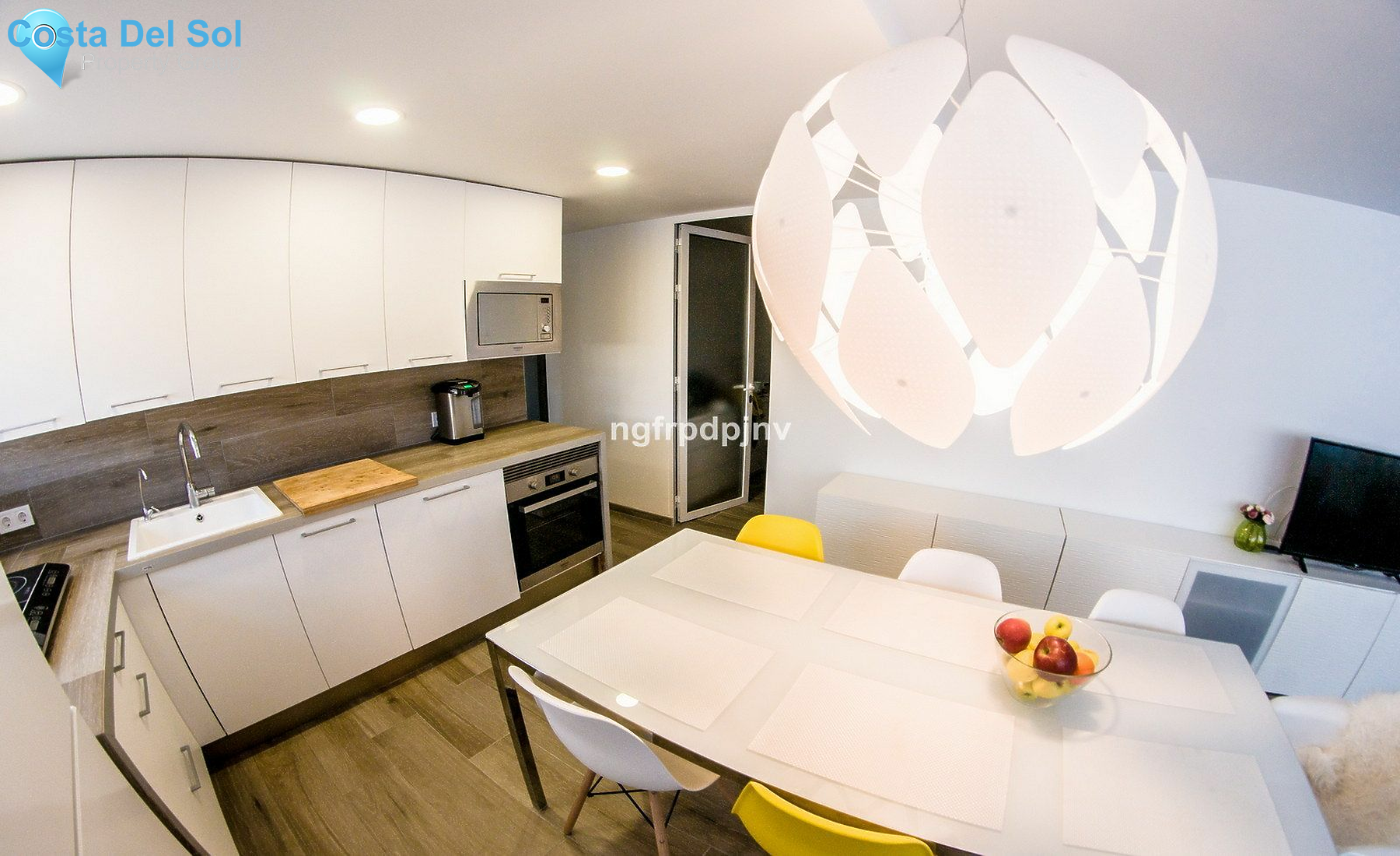 Middle Floor Apartment in Benalmadena Costa-1142781