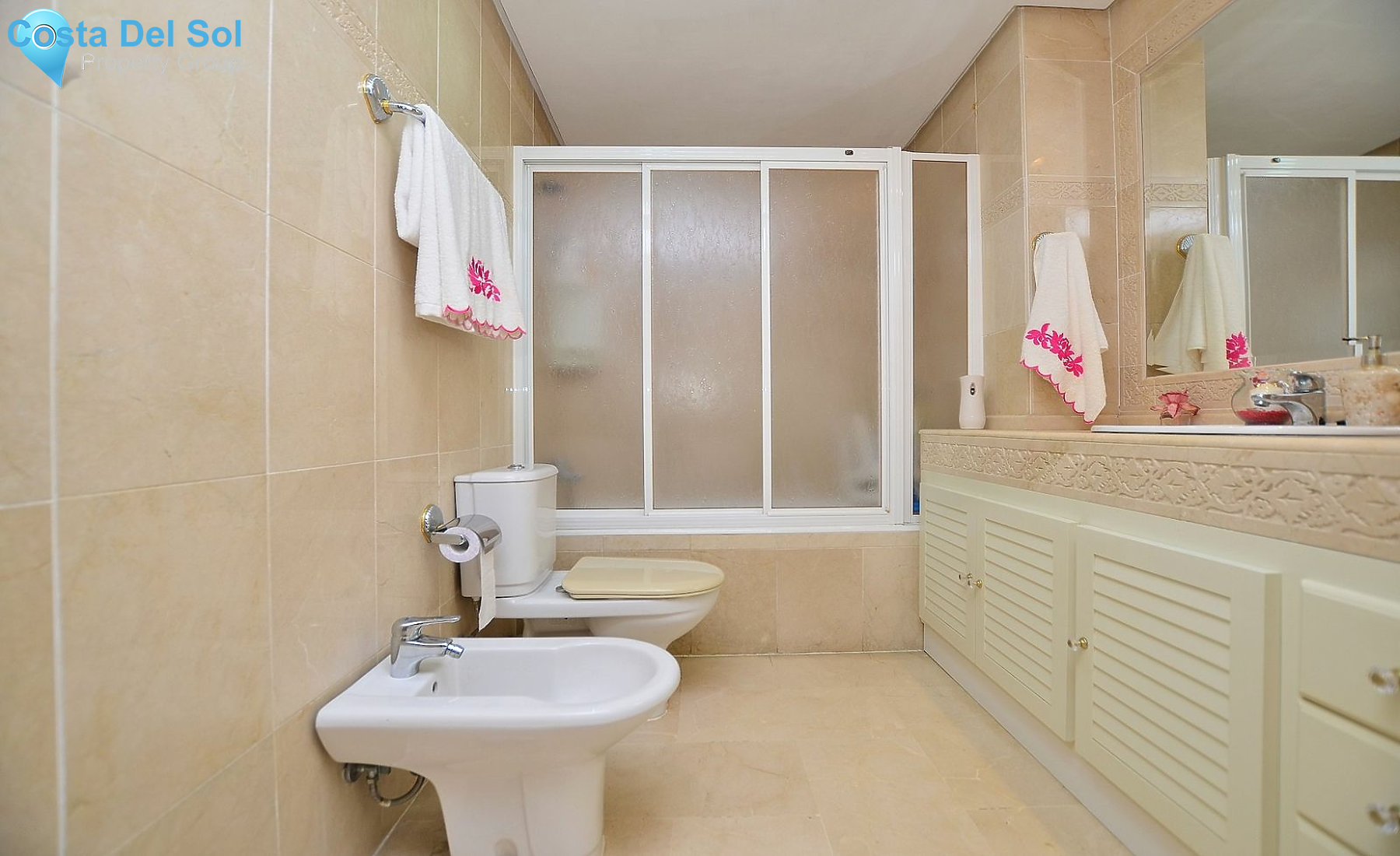 Middle Floor Apartment in Benalmadena Costa-1143910