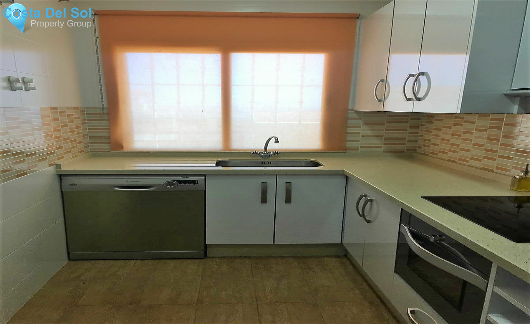 Middle Floor Apartment in Benalmadena Costa-1423232