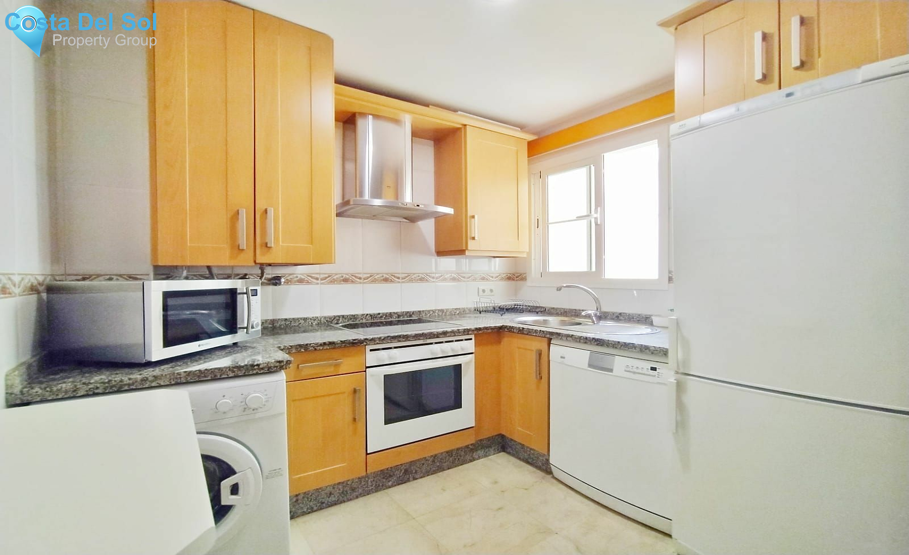 Middle Floor Apartment in Benalmadena Costa-1470237