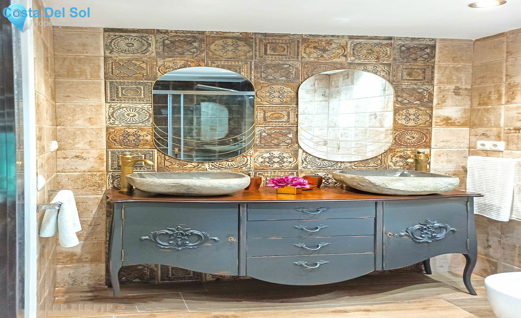 Middle Floor Apartment in Benalmadena Costa-1485604