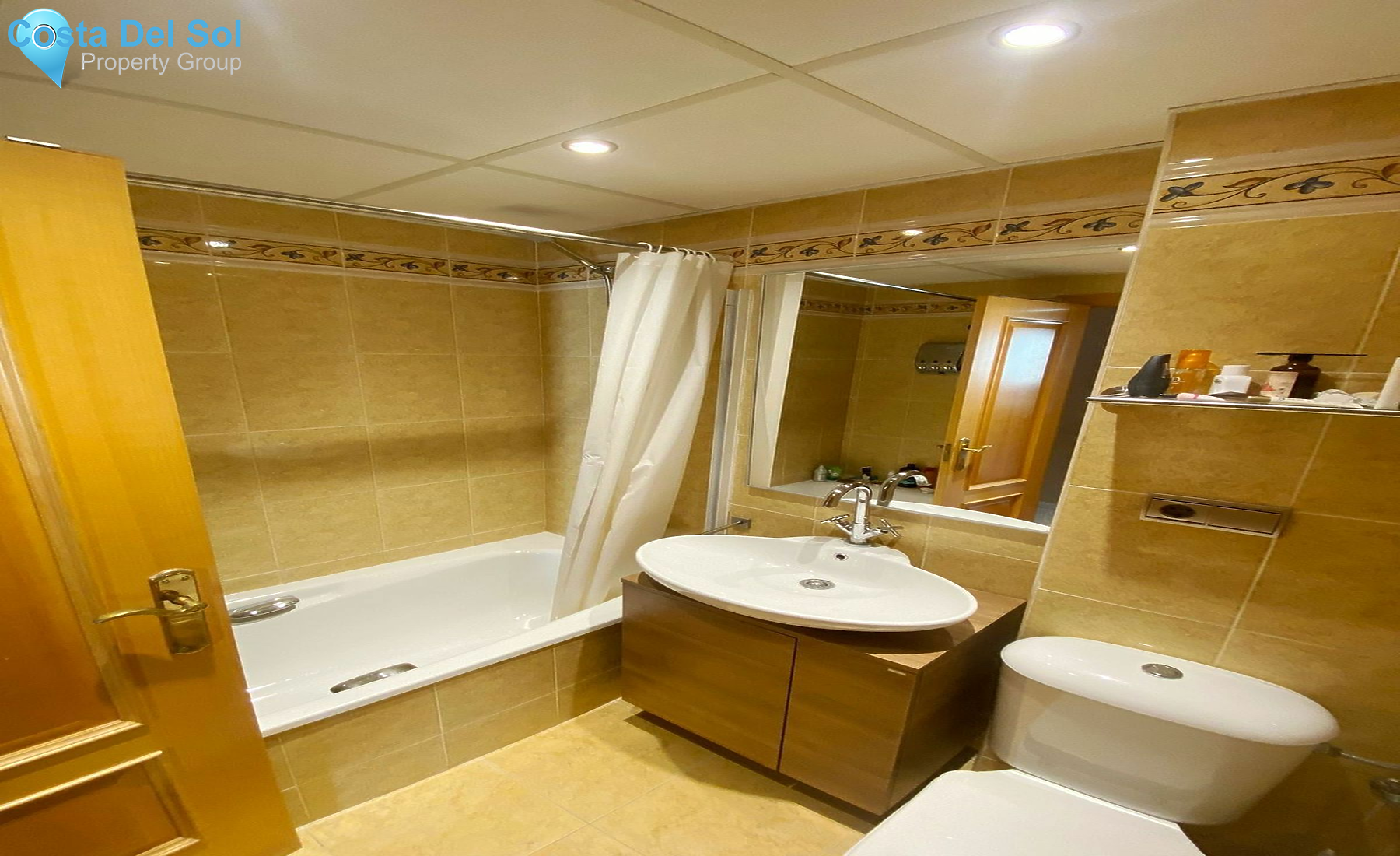 Middle Floor Apartment in Benalmadena Costa-1516161