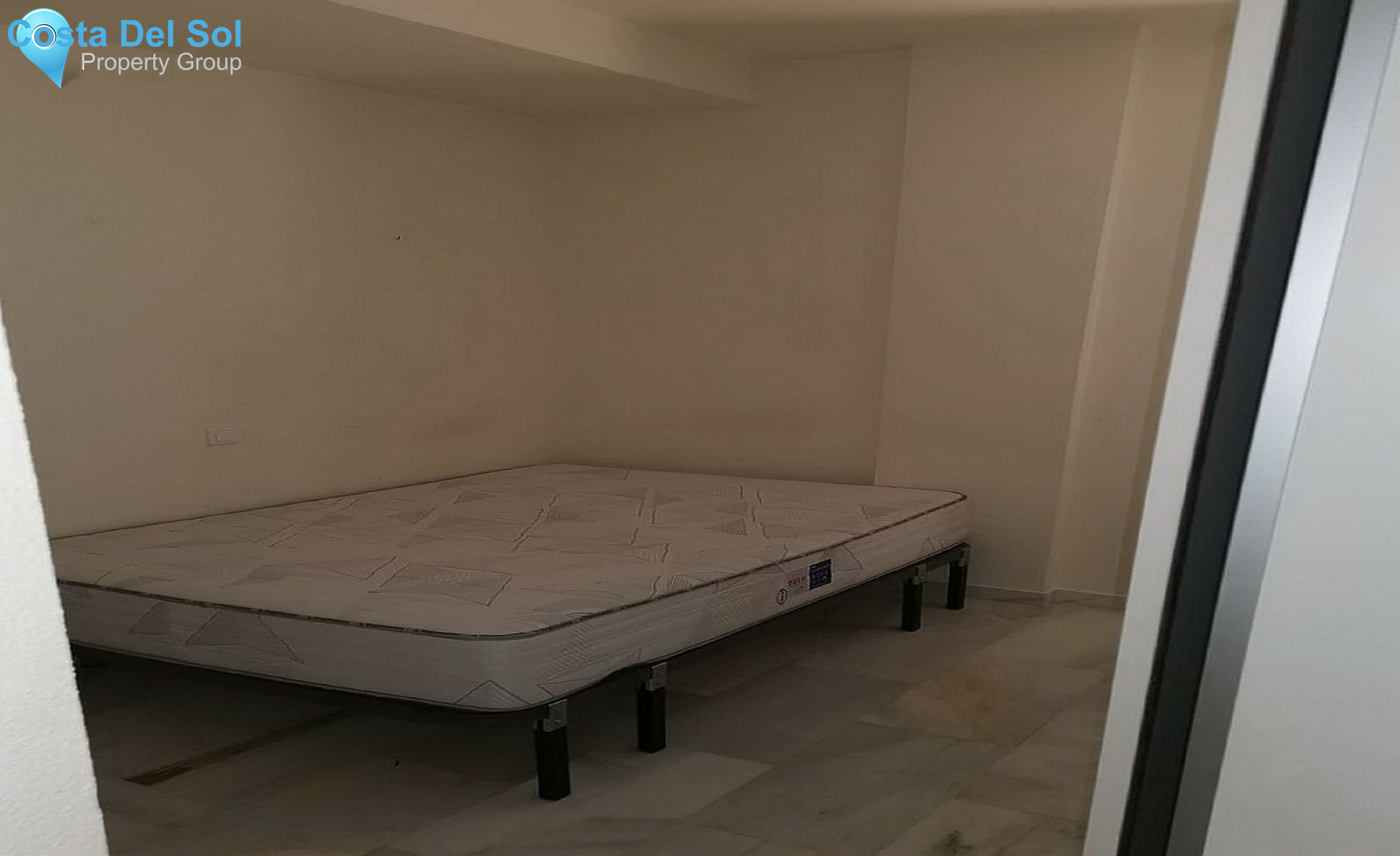 Middle Floor Apartment in Benalmadena-1529237