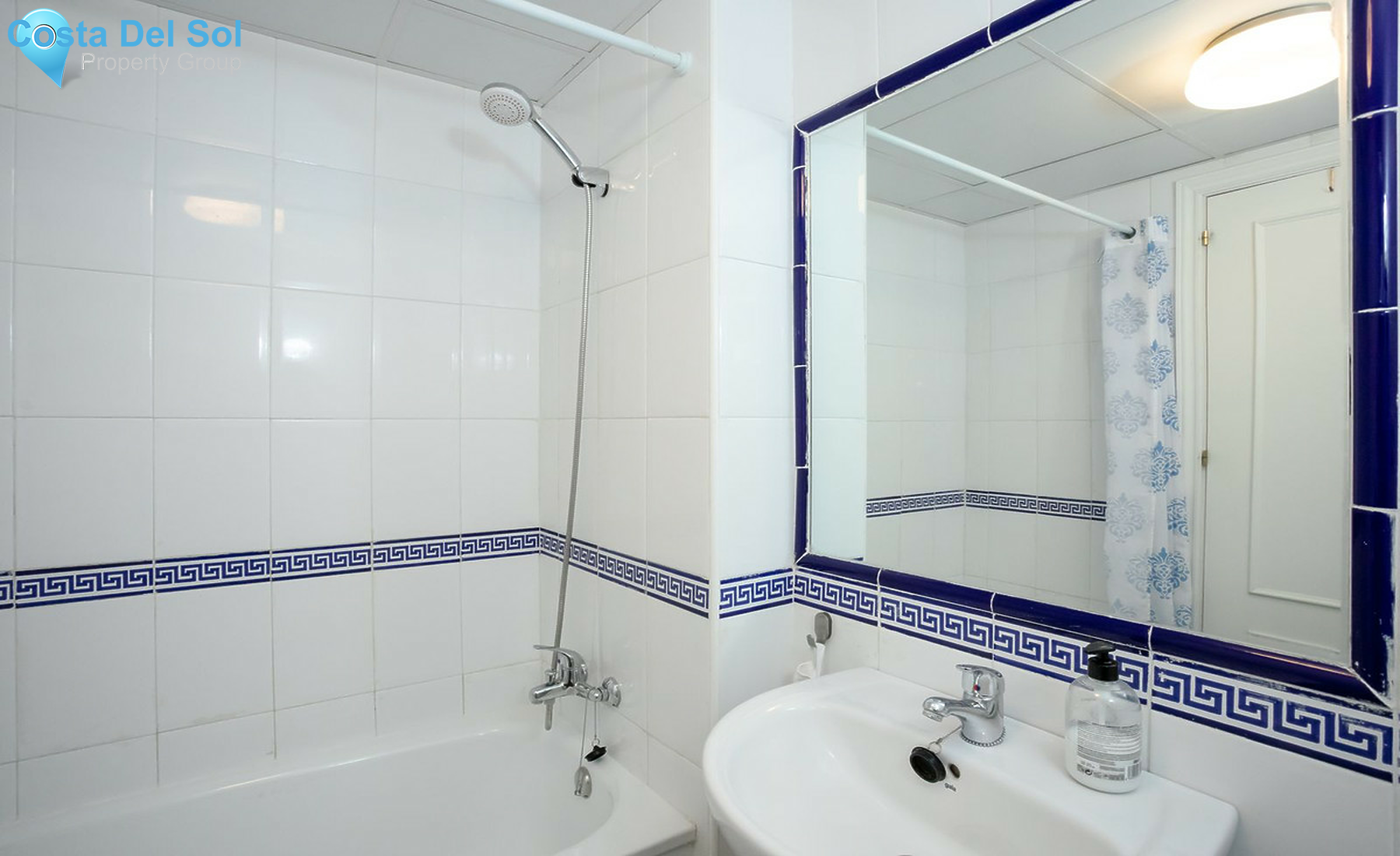 Middle Floor Apartment in Benalmadena-1555015