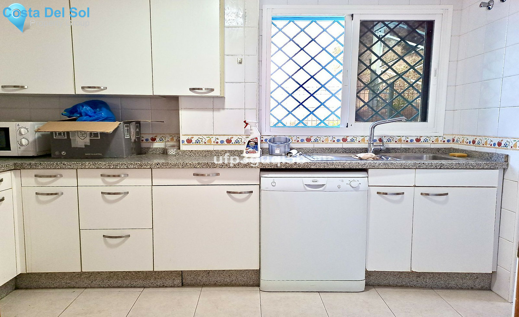 Middle Floor Apartment in Benalmadena Pueblo-1452296