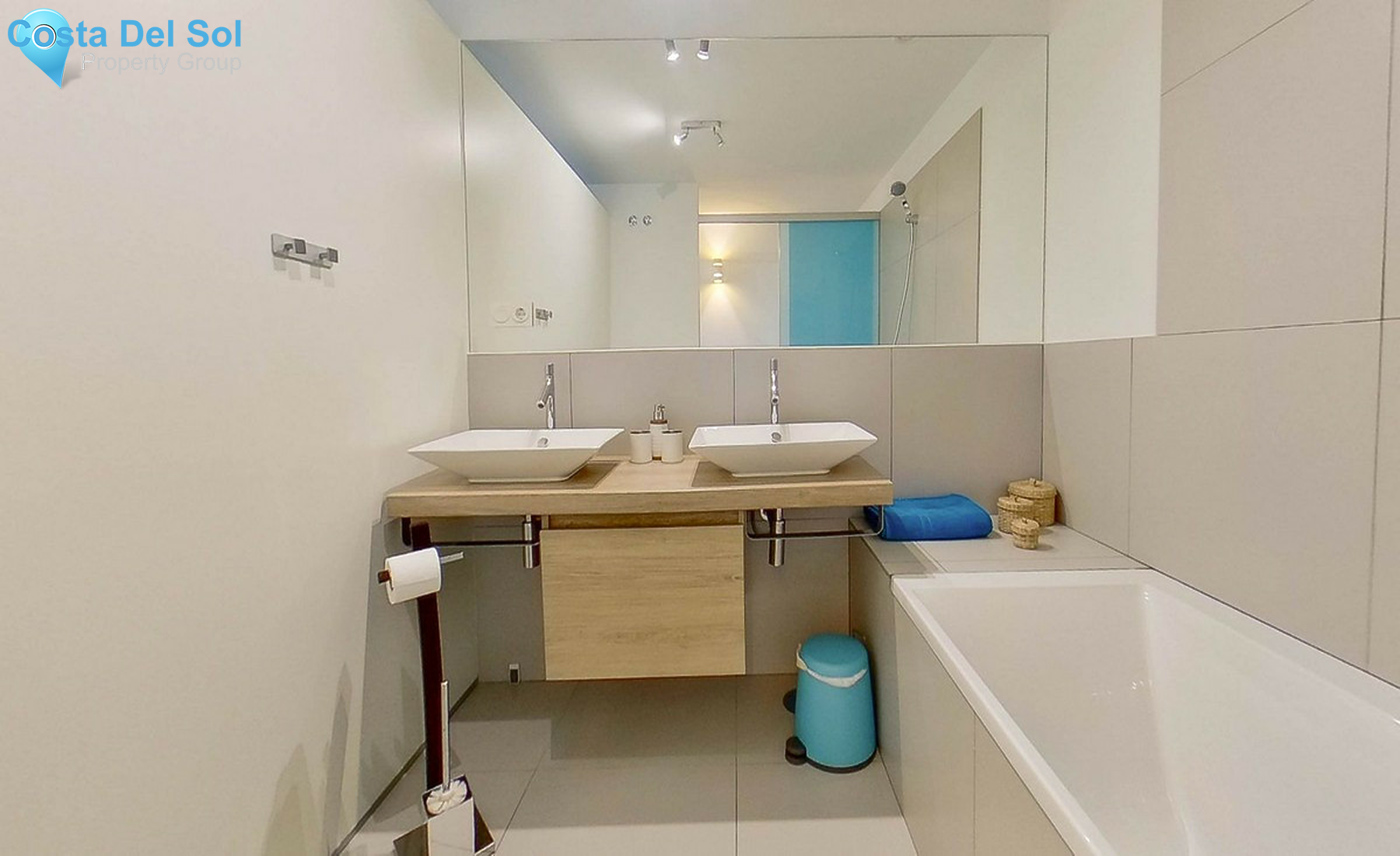 Middle Floor Apartment in Benalmadena Pueblo-1536175