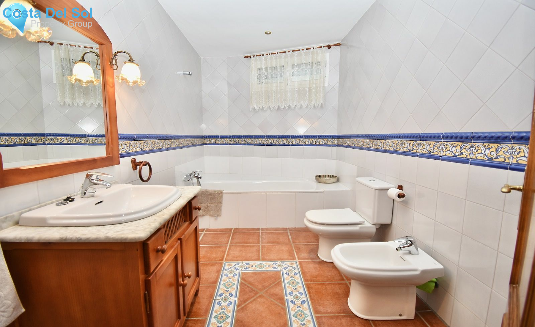Middle Floor Apartment in Benalmadena Pueblo-1231867