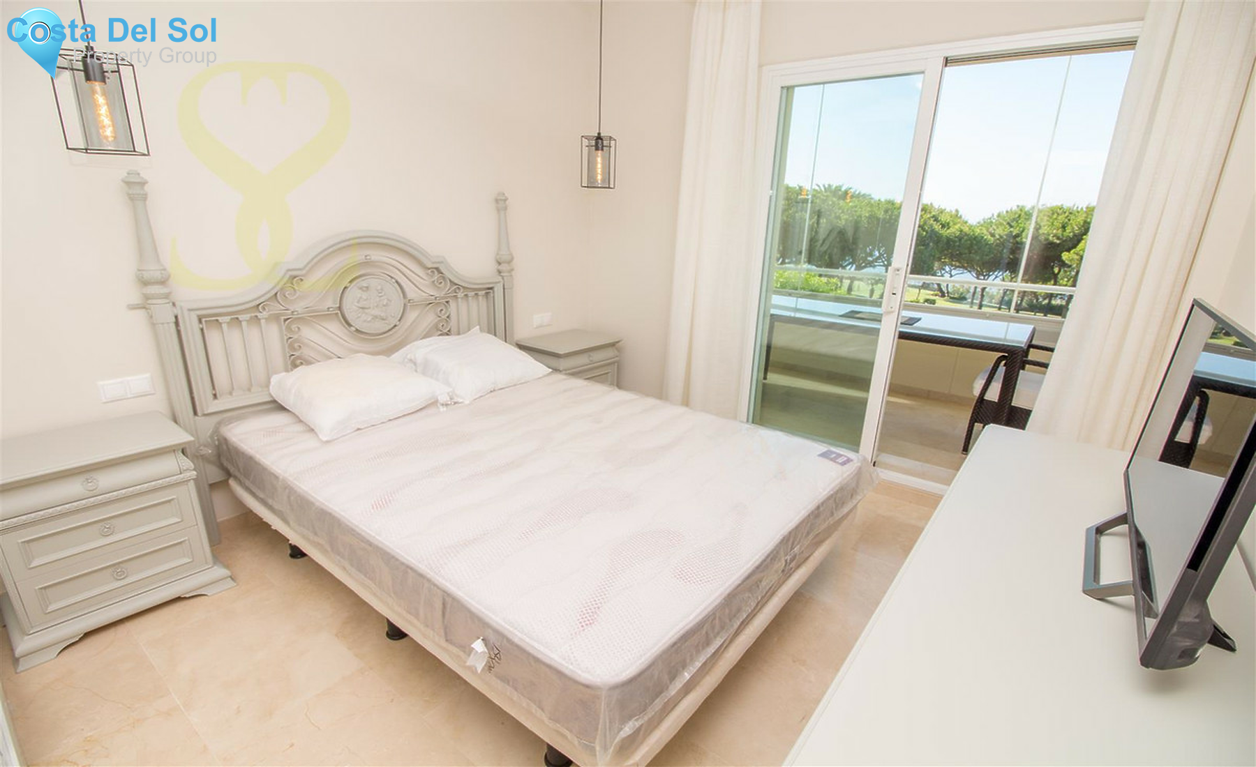 Middle Floor Apartment in Cabopino-1260997