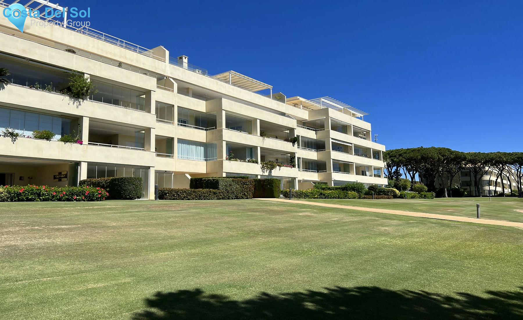 Middle Floor Apartment in Cabopino-1461872