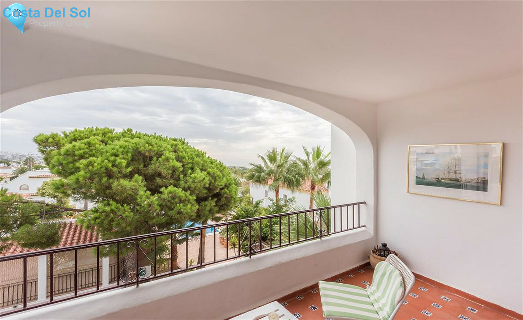 Middle Floor Apartment in Calahonda-1236938