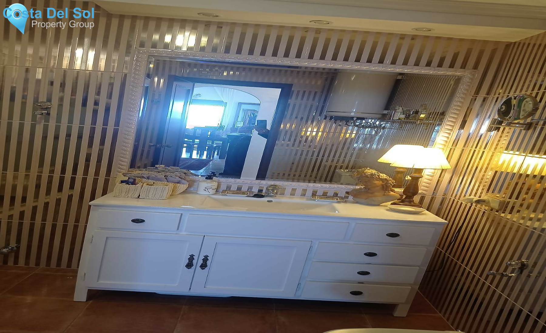 Middle Floor Apartment in Calahonda-1242842