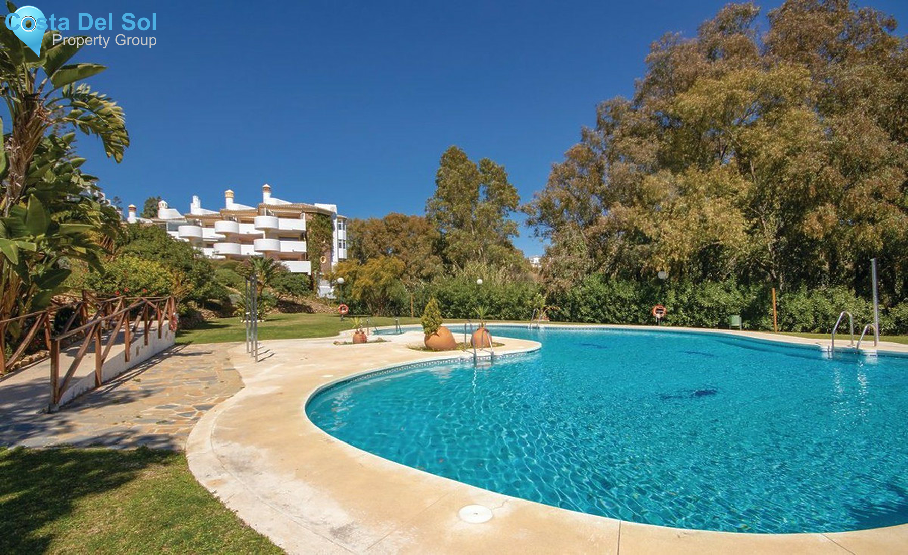 Middle Floor Apartment in Calahonda-1249608