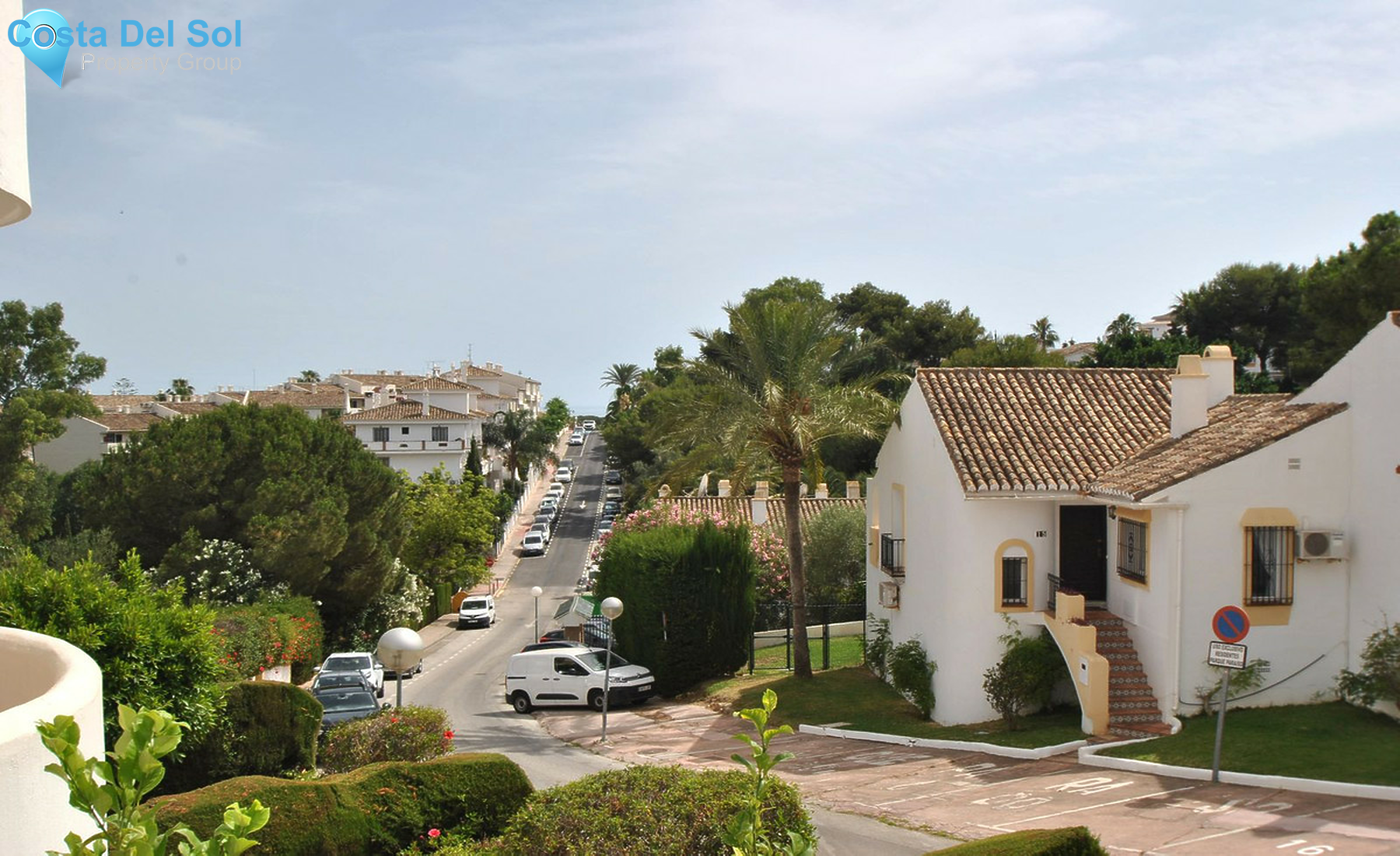 Middle Floor Apartment in Calahonda-1249599