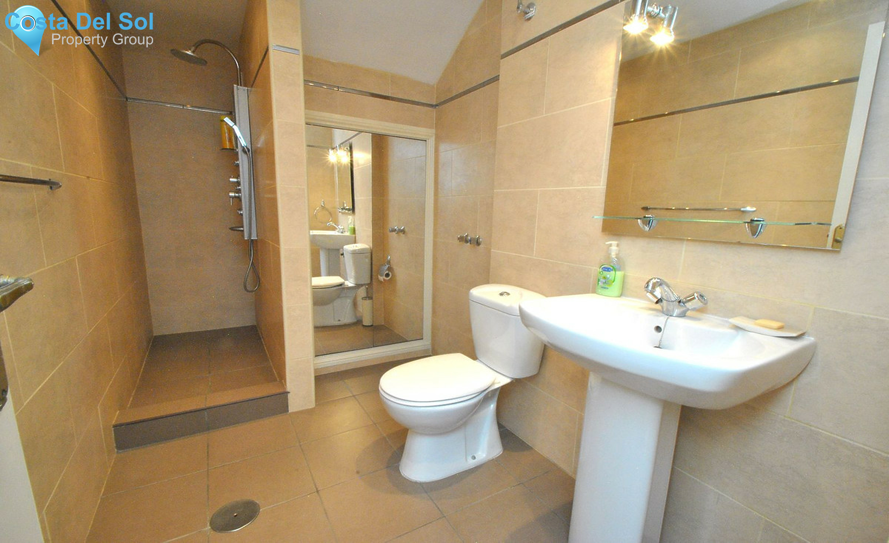 Middle Floor Apartment in Calahonda-1249617