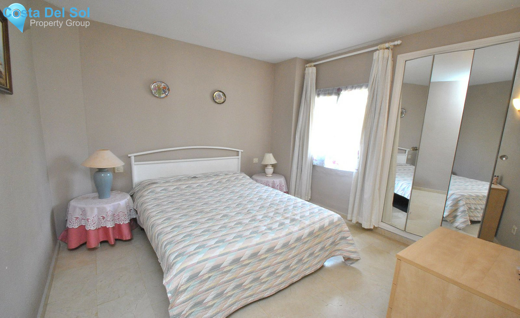 Middle Floor Apartment in Calahonda-1249605