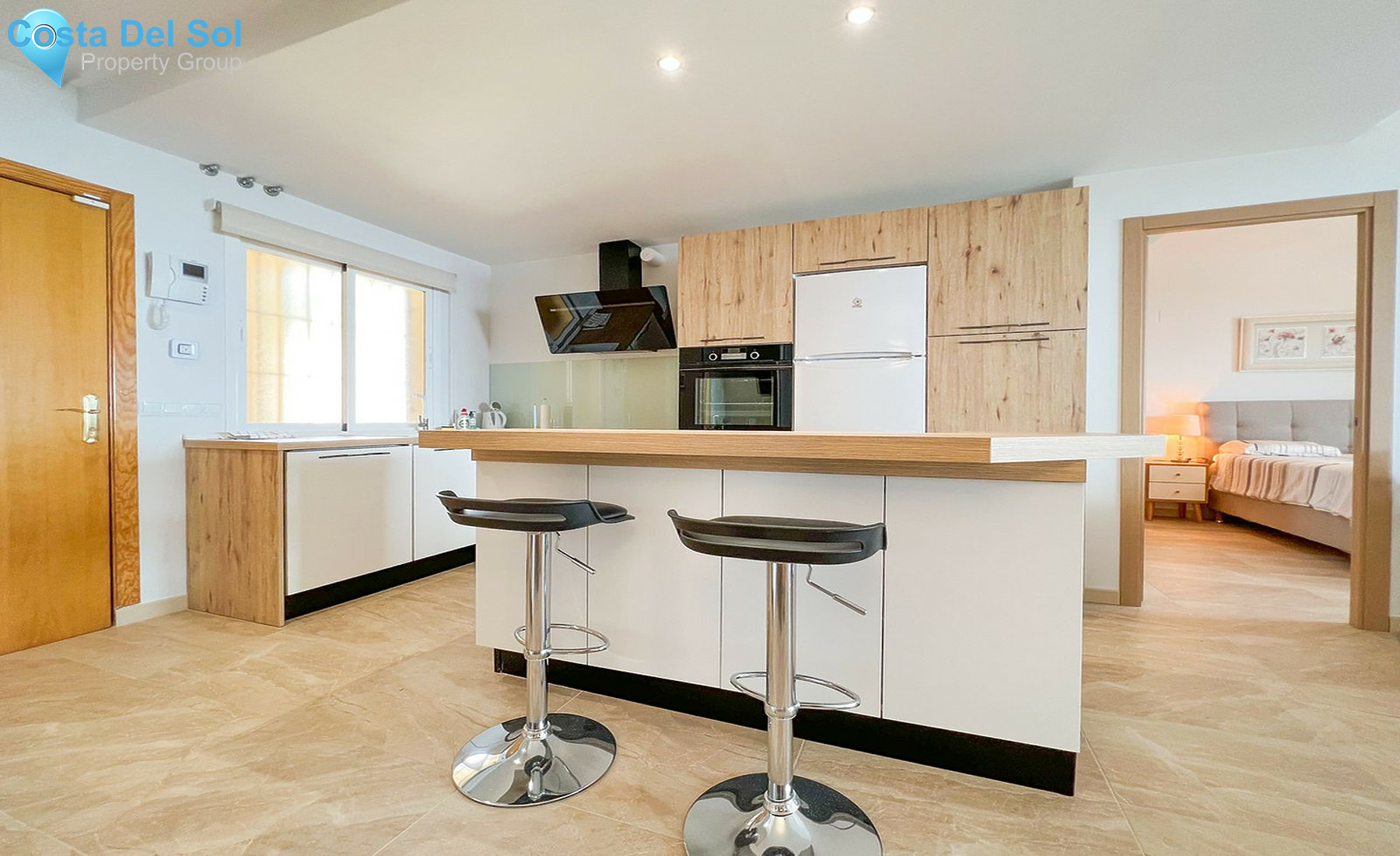 Middle Floor Apartment in Calahonda-1251631