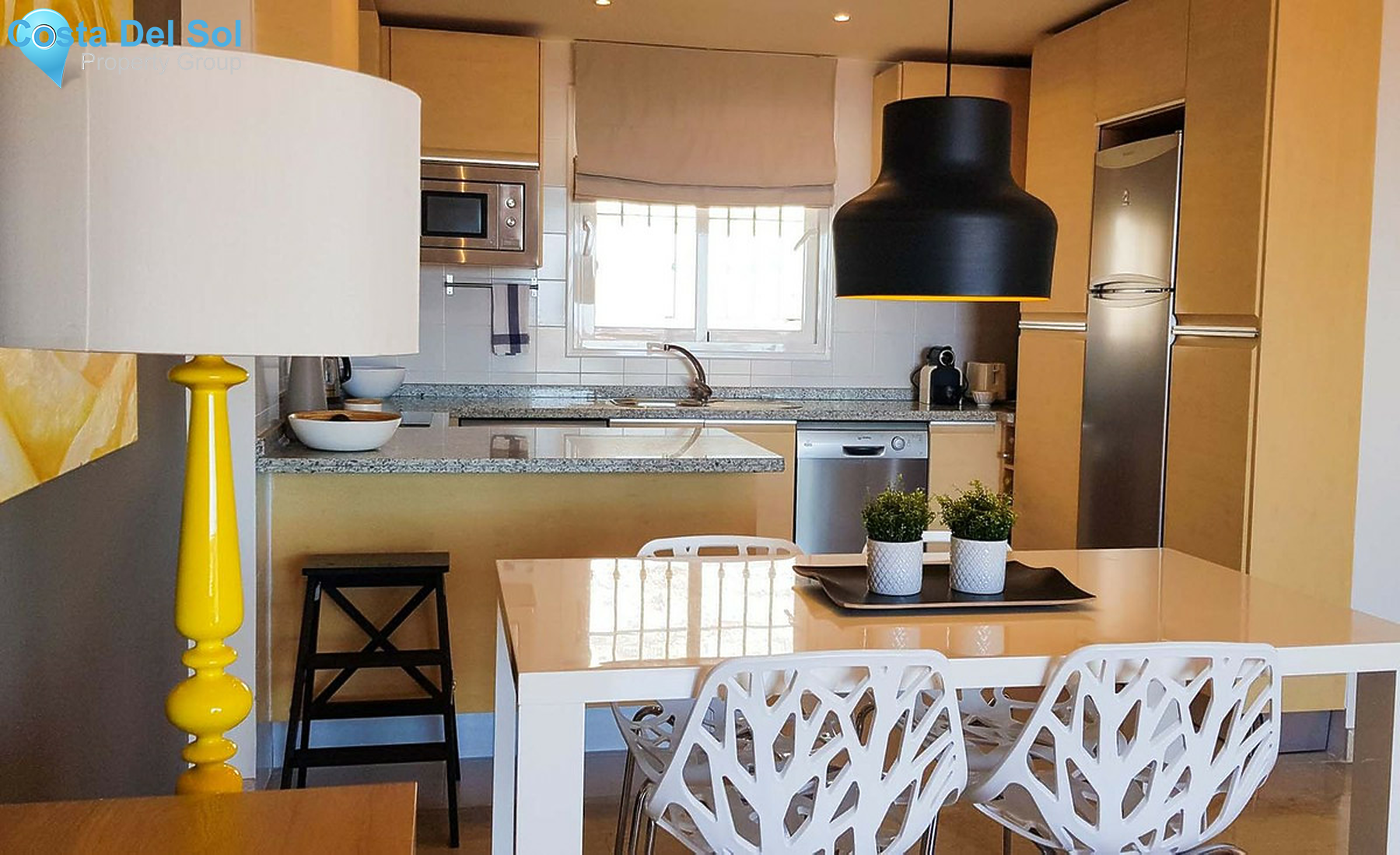 Middle Floor Apartment in Calahonda-1257961