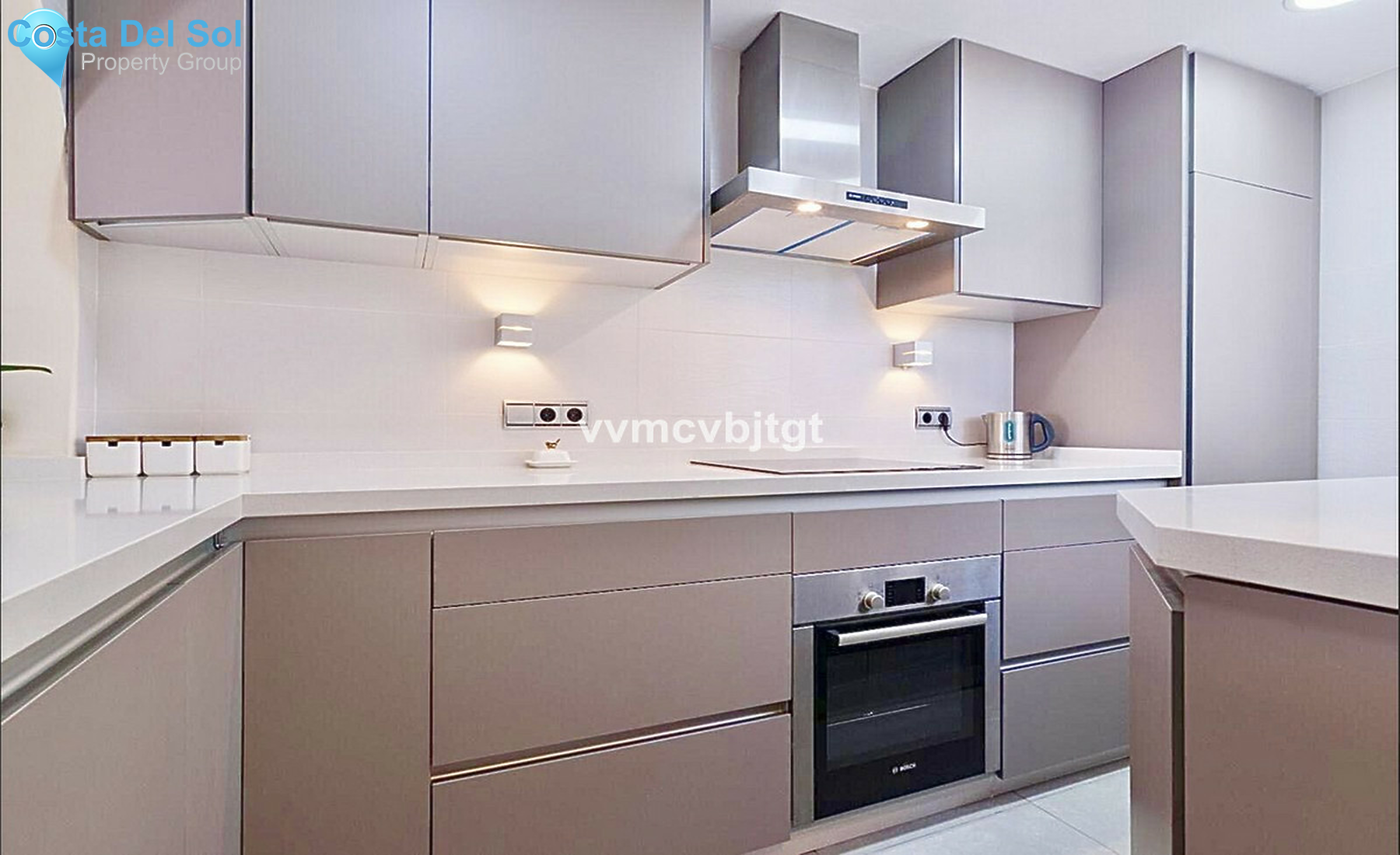 Middle Floor Apartment in Calahonda-1261505