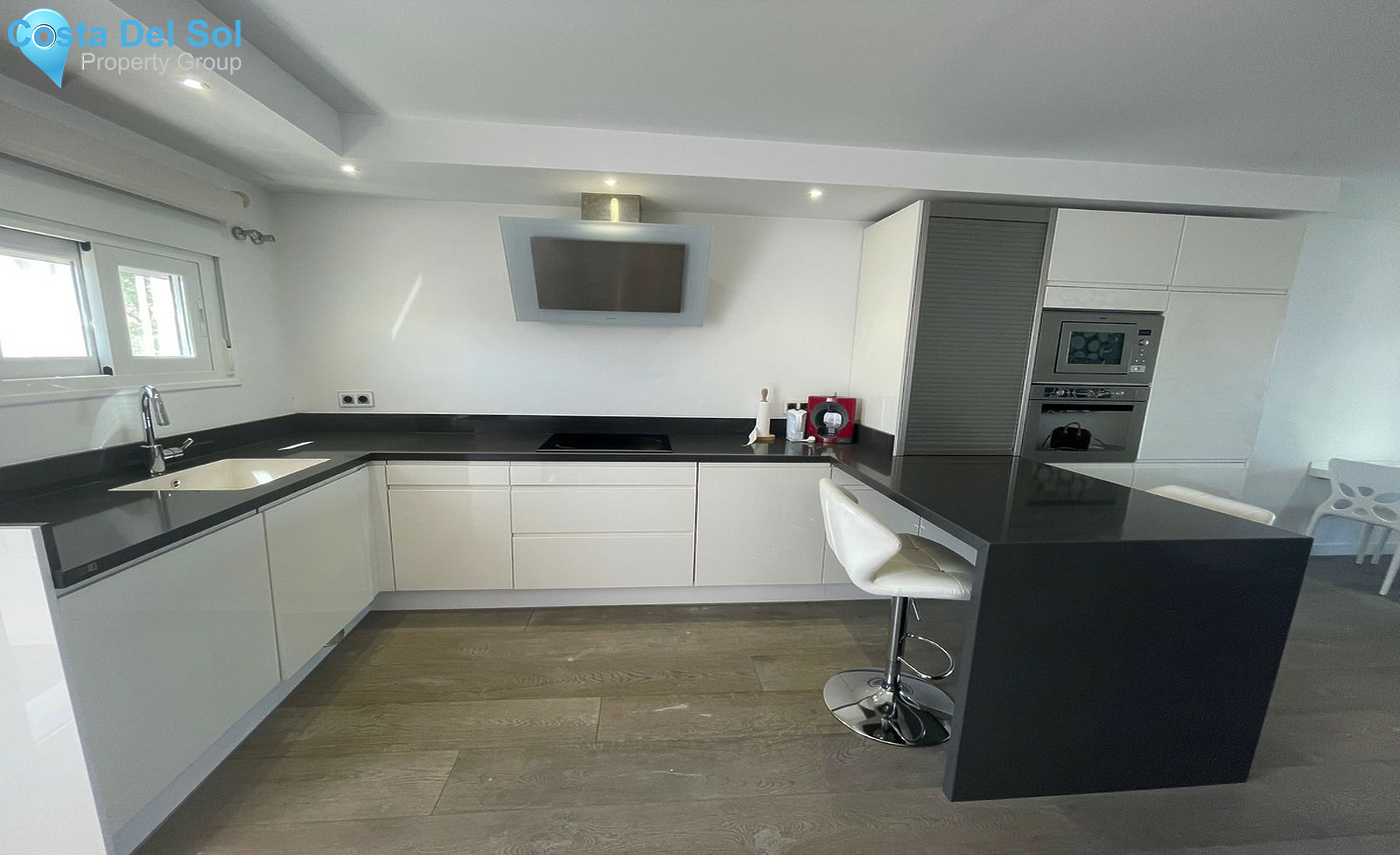 Middle Floor Apartment in Calahonda-1261604