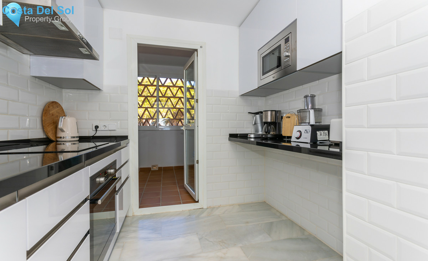 Middle Floor Apartment in Calahonda-1271258