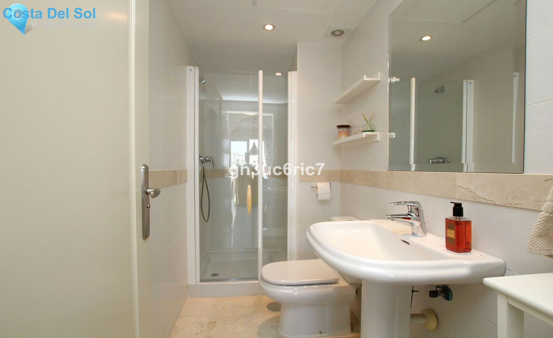 Middle Floor Apartment in Calahonda-1277091