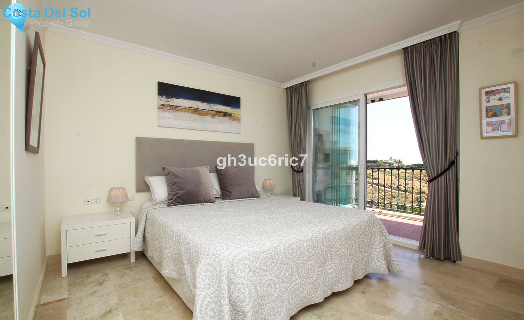 Middle Floor Apartment in Calahonda-1277084