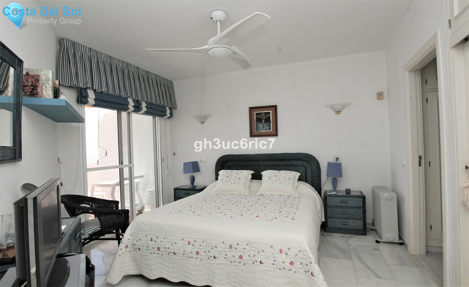 Middle Floor Apartment in Calahonda-1284893