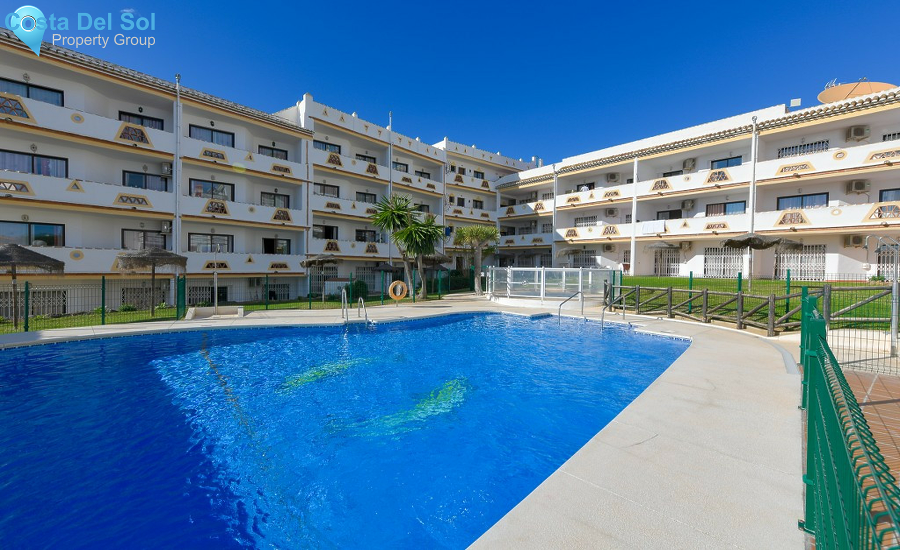 Middle Floor Apartment in Calahonda-1287833