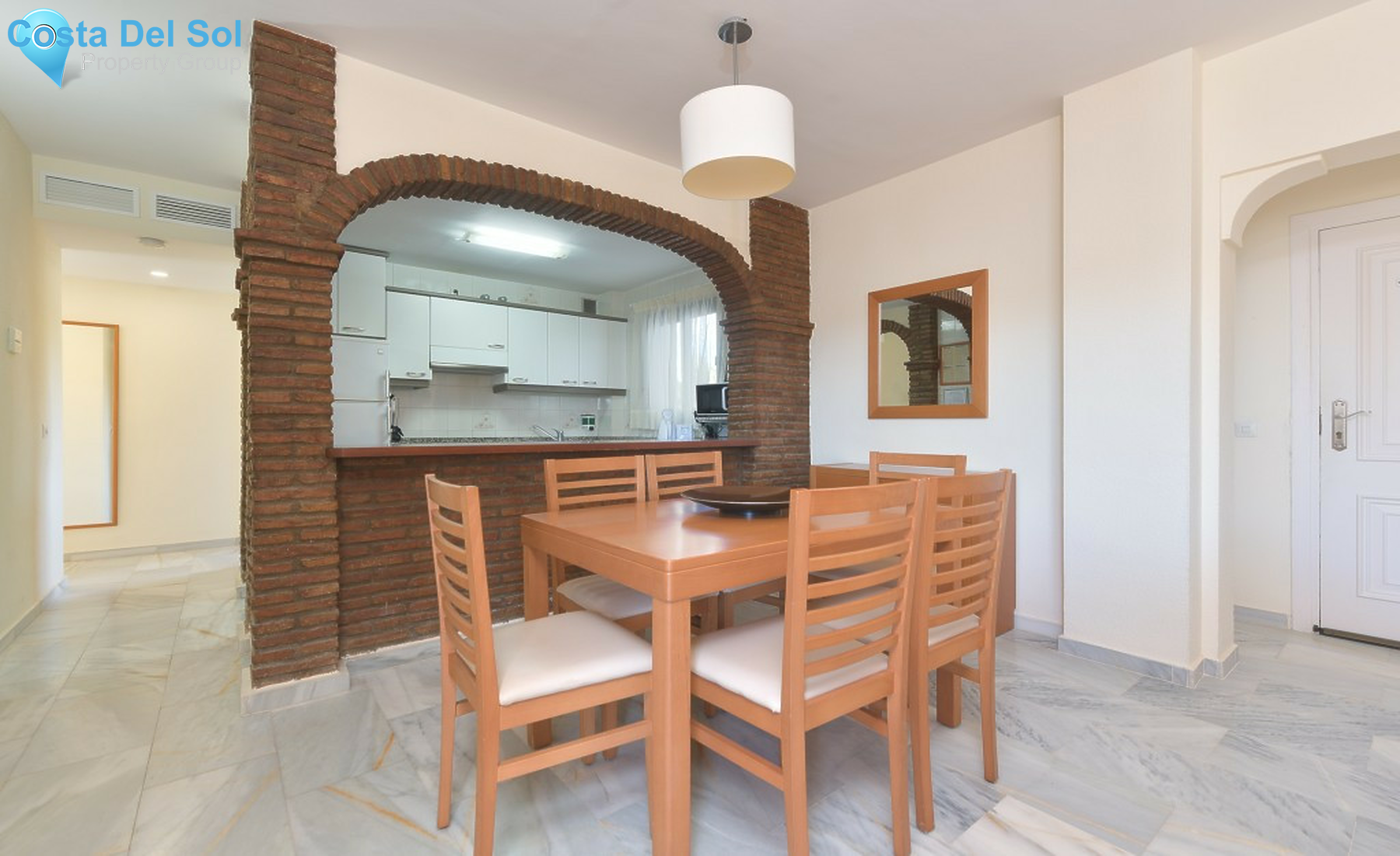 Middle Floor Apartment in Calahonda-1287824
